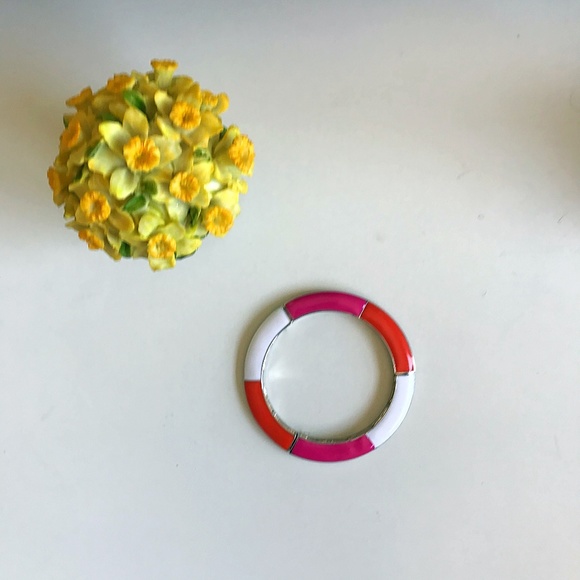 Wheel Me In Bracelet - Picture 2 of 5